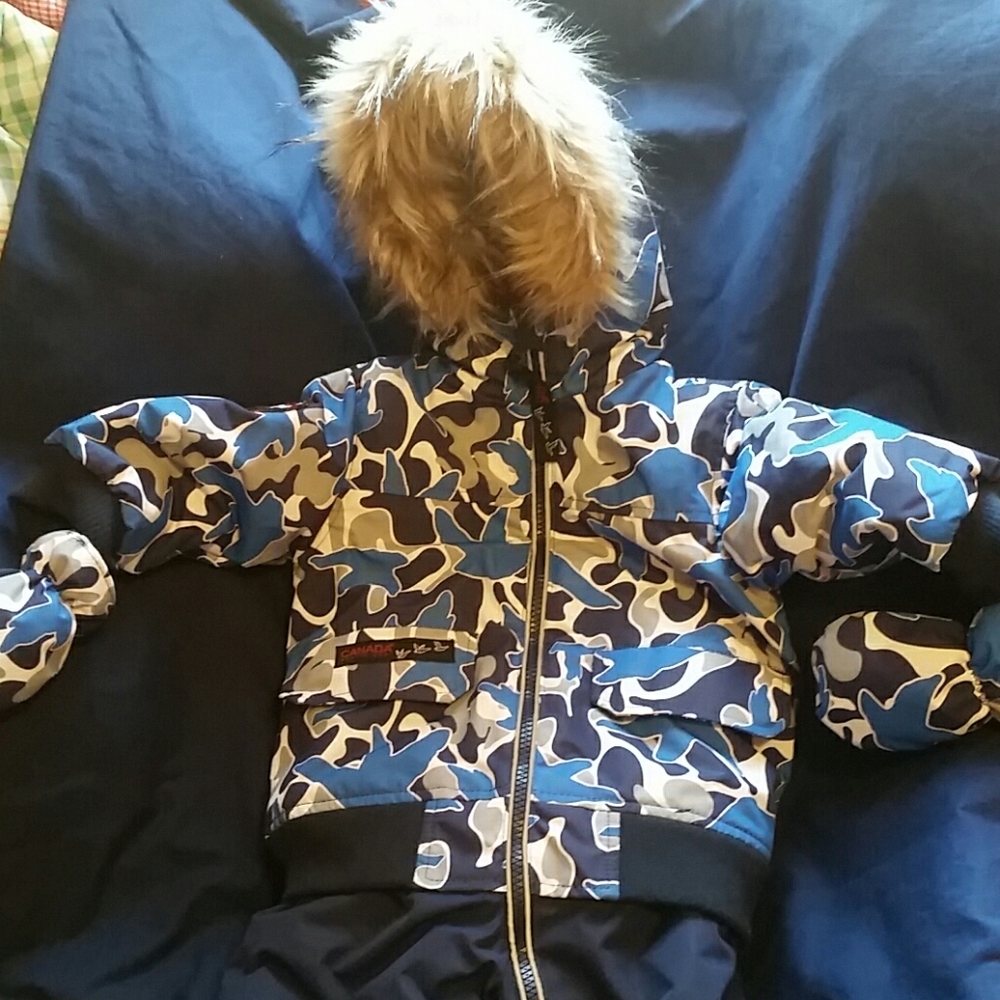 Snow suit